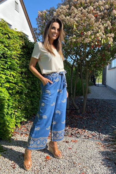 Afbeelding van Broek - Terra di Siena - Losvallend tencel jeans broderie