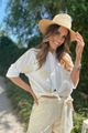 Blouse - Terra di Siena - ecru met gouden details